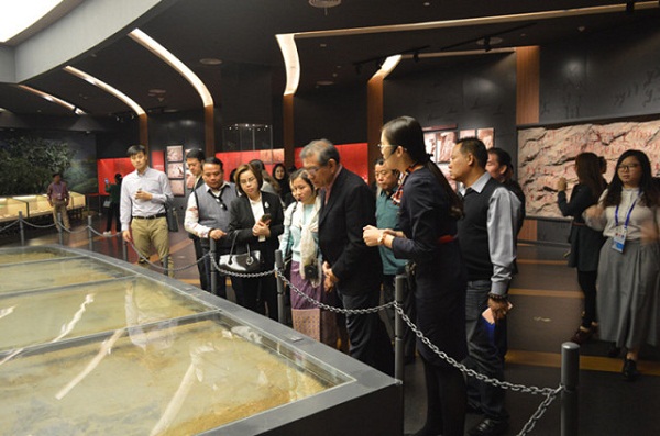 1481161073200120.jpg 3.jpg