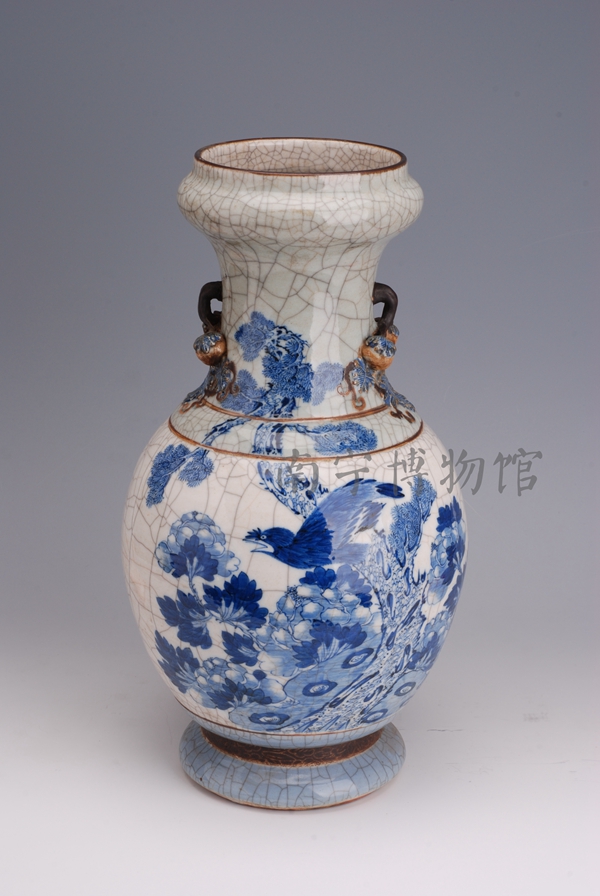 清仿成化款哥釉三色青花花鸟纹瓶